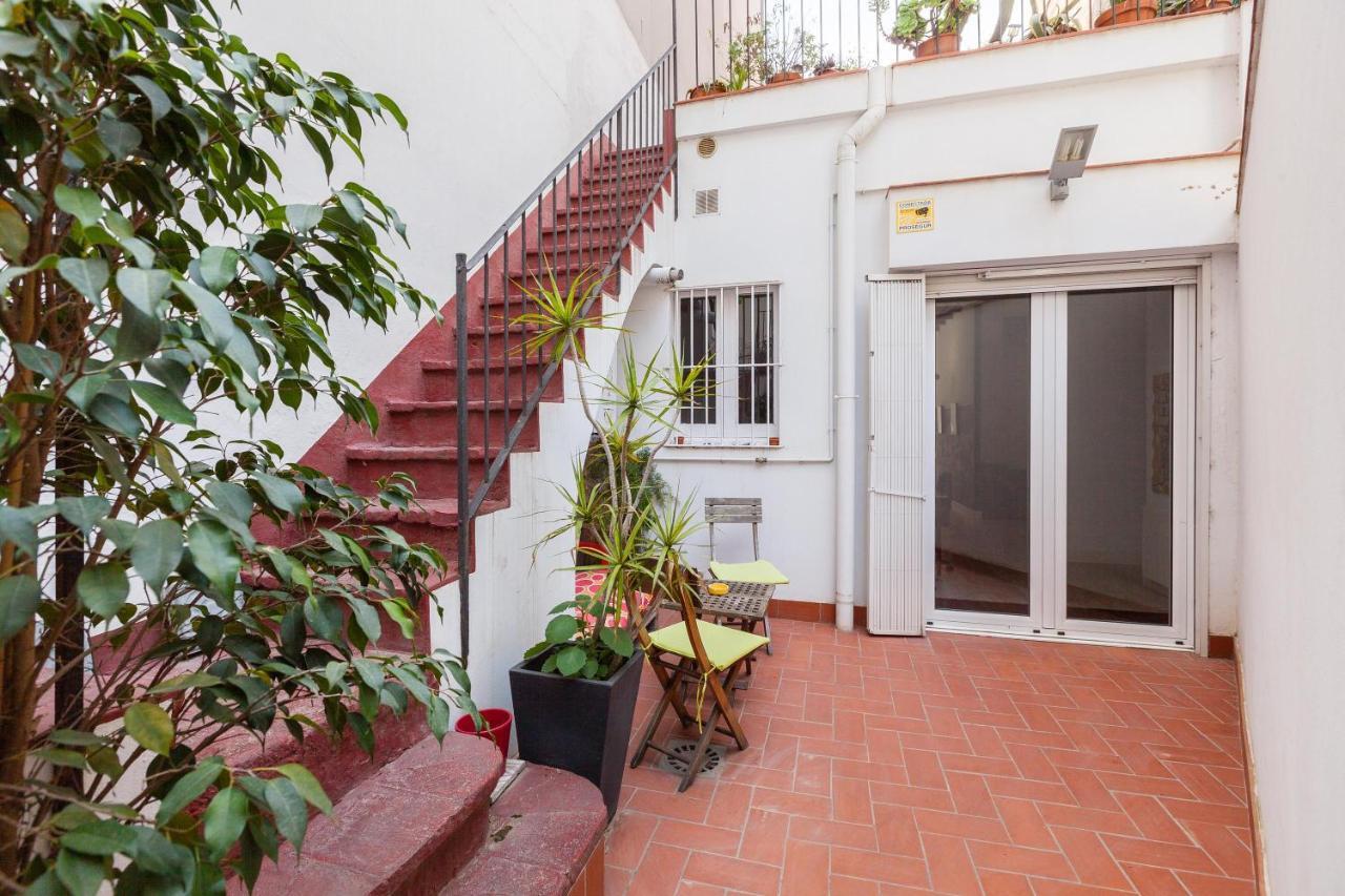 Monlau 12 Villa - Barcelona — Photos 1