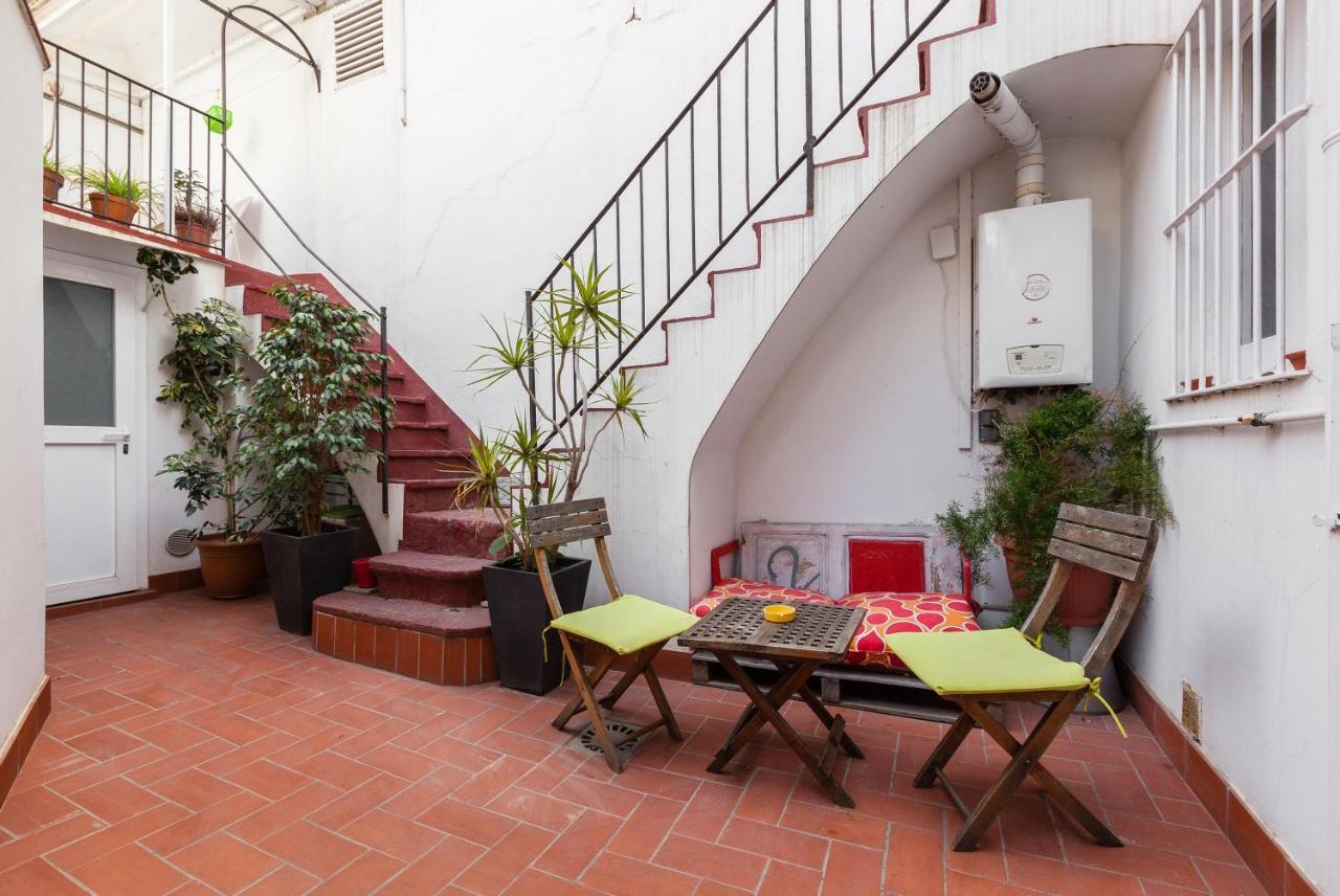Monlau 12 Villa - Barcelona — Photos 2